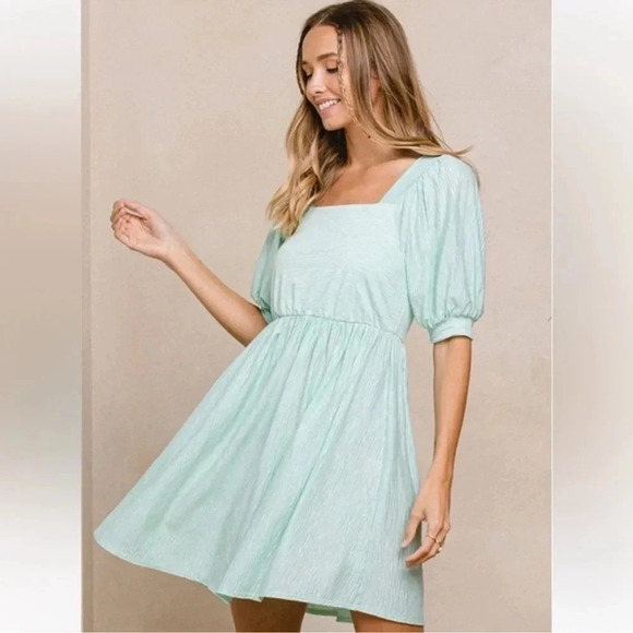 Women's Short Puff Sleeve Square Neck Dress - Picture 2 of 3